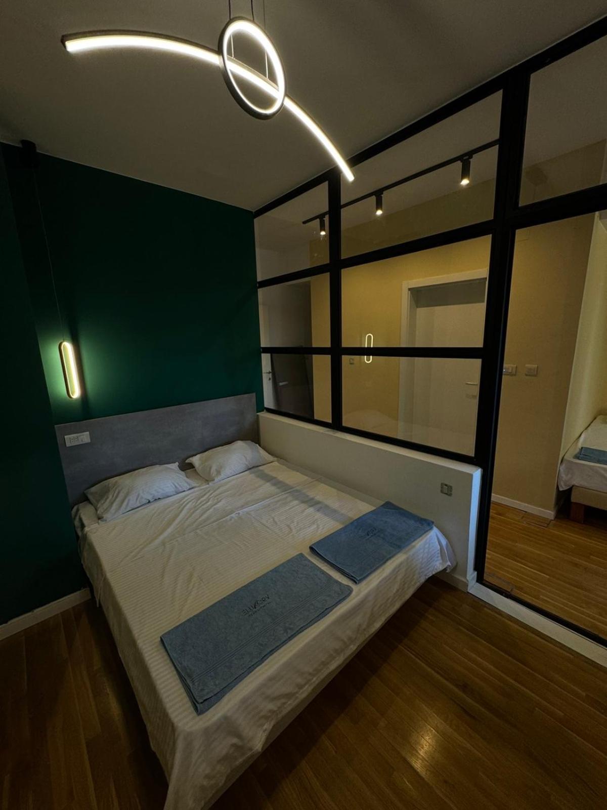 Gigi Apartment By Eluxory Skopje Esterno foto