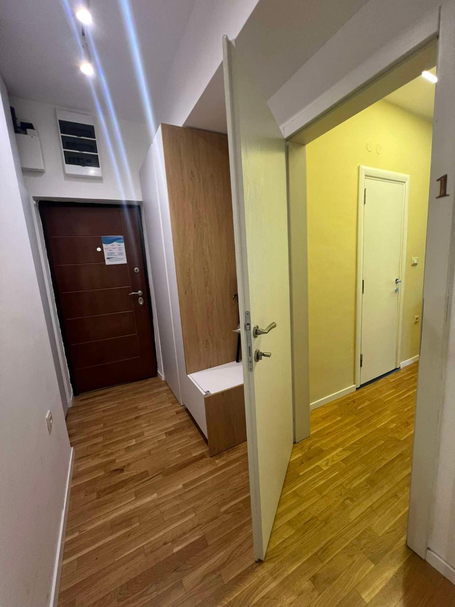 Gigi Apartment By Eluxory Skopje Esterno foto