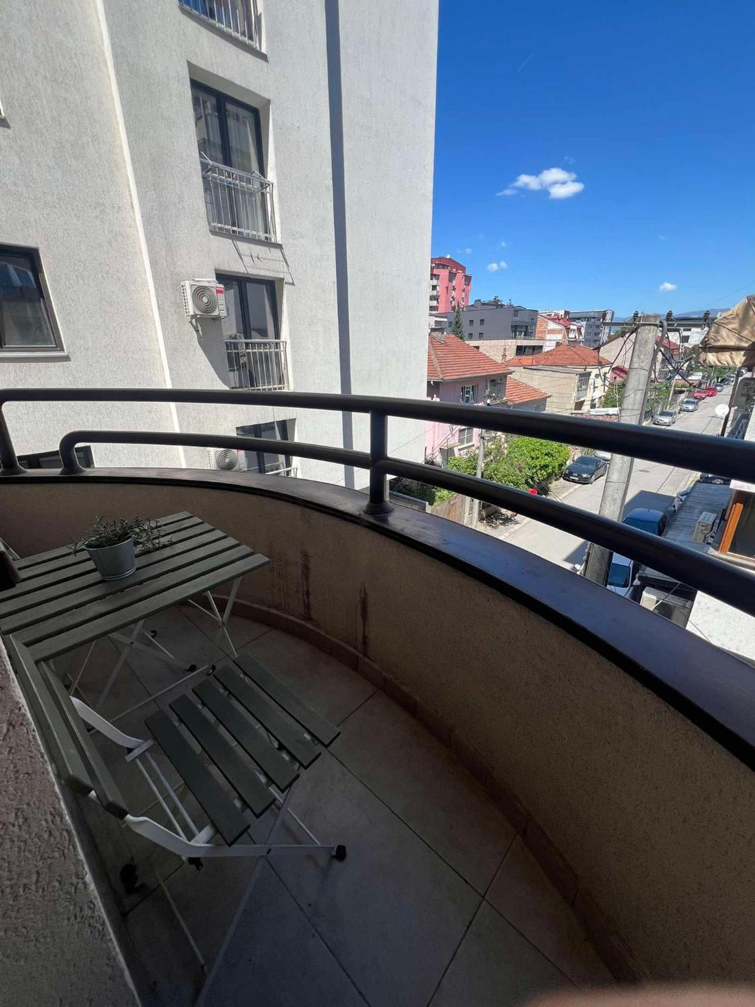 Gigi Apartment By Eluxory Skopje Esterno foto